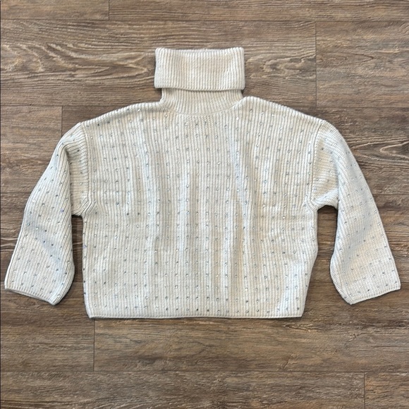 Mango Women's Size M Cream Oversized Sweater Crystal Embellished Detail NWT - Picture 1 of 7